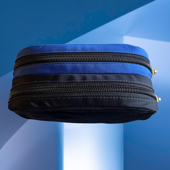 TORY BURCH MAKEUP COSMETIC BAG CASE 2 side BLUE ZIP Mother Day gift - Picture 5 of 8